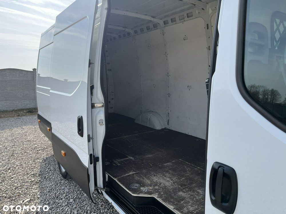 Iveco Daily - 28