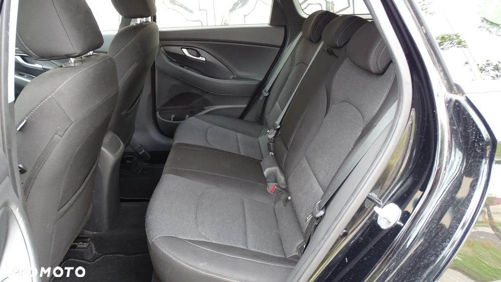 Hyundai i30 1.5 T-GDI 48V-Hybrid DCT EDITION 30+ - 17