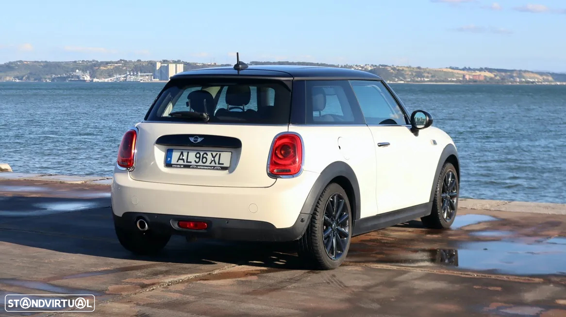 MINI 3 Portas Cooper D Aut. - 14