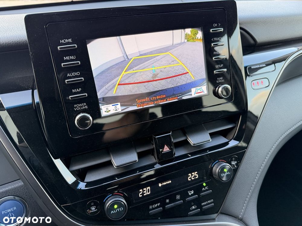 Toyota Camry 2.5 Hybrid Comfort CVT - 36