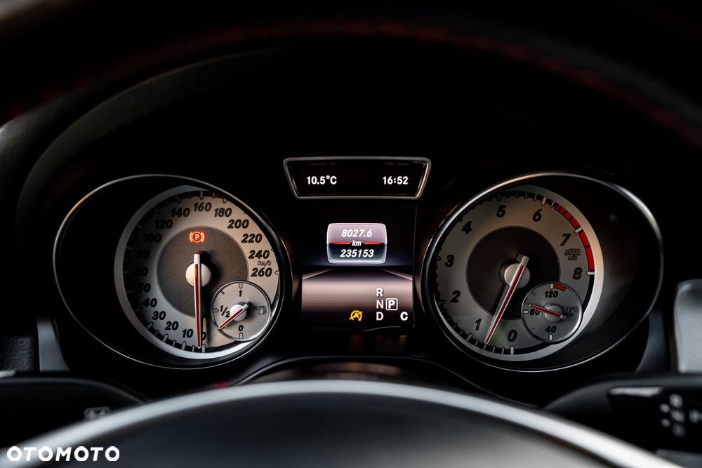 Mercedes-Benz CLA 250 7G-DCT AMG Line - 30