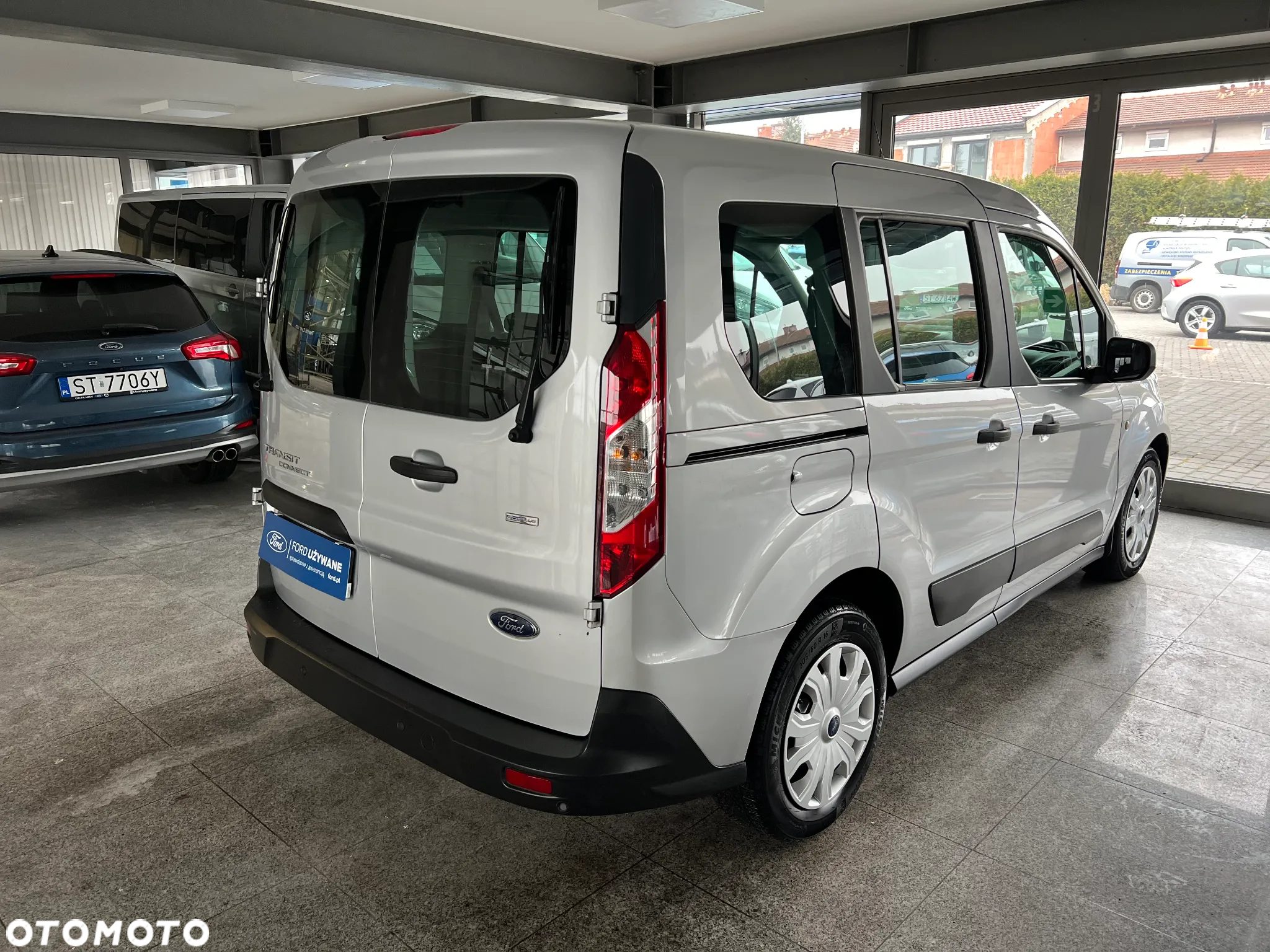 Ford Transit Connect - 16