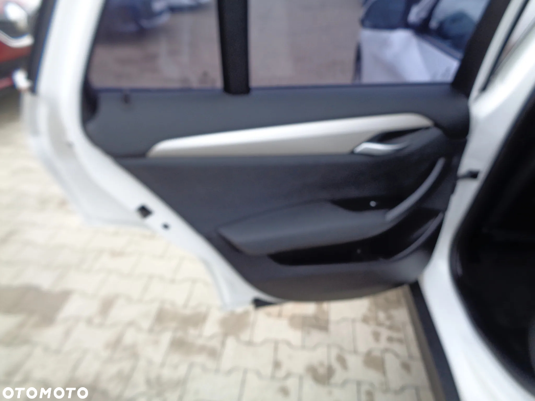 BMW X1 - 13