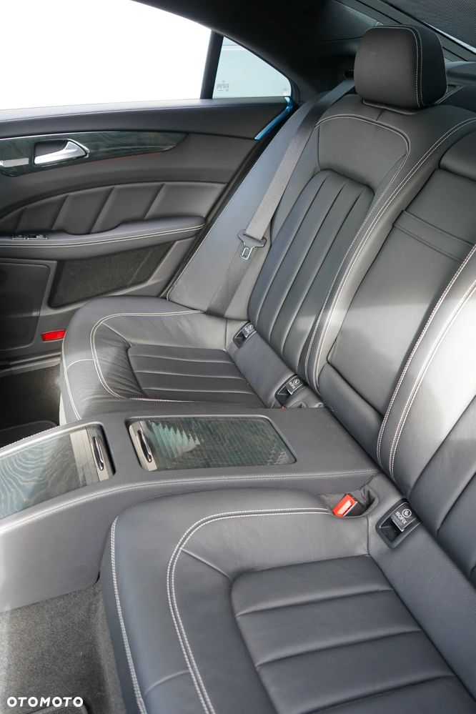 Mercedes-Benz CLS 350 BlueEff - 32