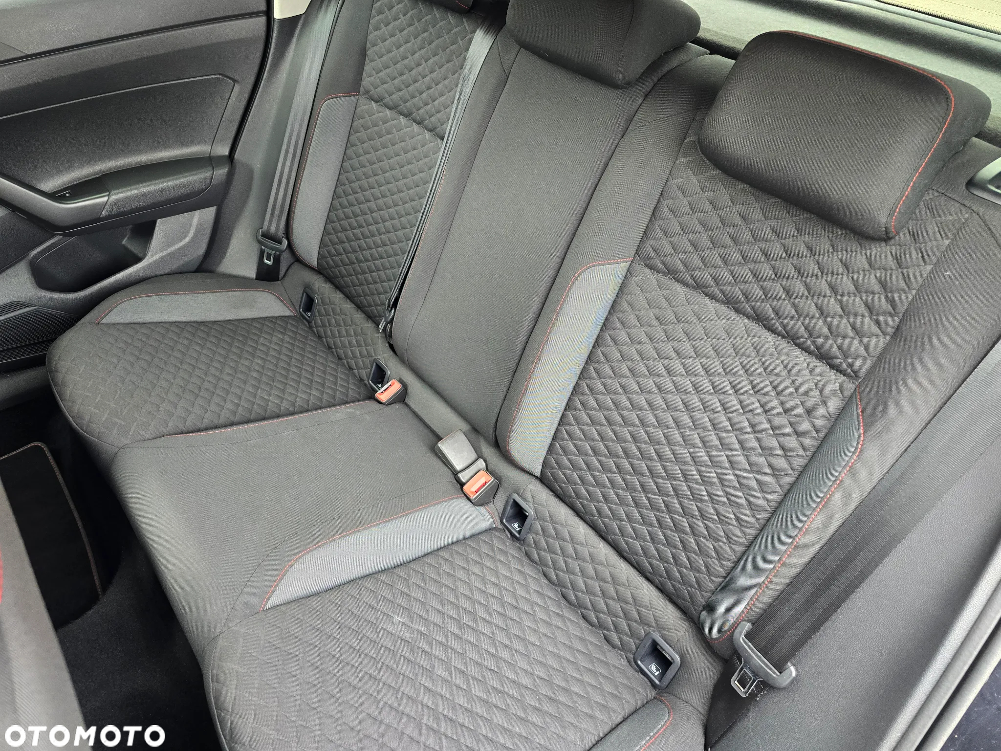 Volkswagen Polo - 13