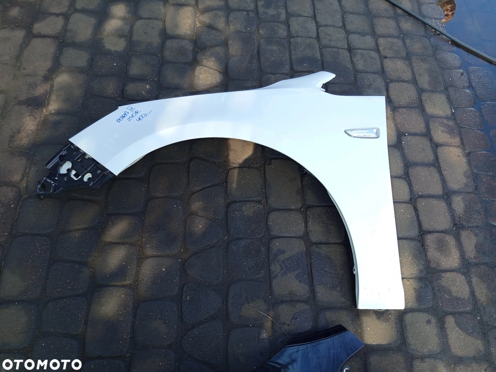 BŁOTNIK LEWY OPEL ASTRA J IV 4 KOD KOLORU Z40R Z20R - 2