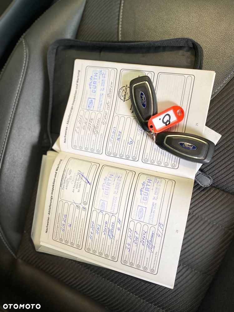 Ford Kuga 1.5 EcoBoost 2x4 Titanium - 28