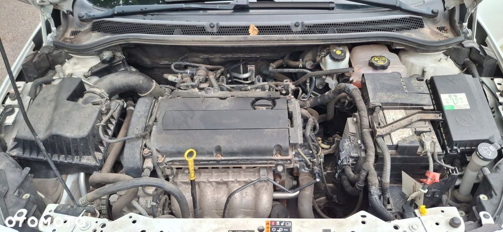 Opel Astra - 16