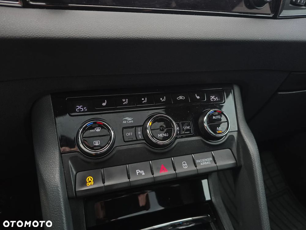 Skoda Karoq 2.0 TDI SCR 4x4 DSG Style - 22