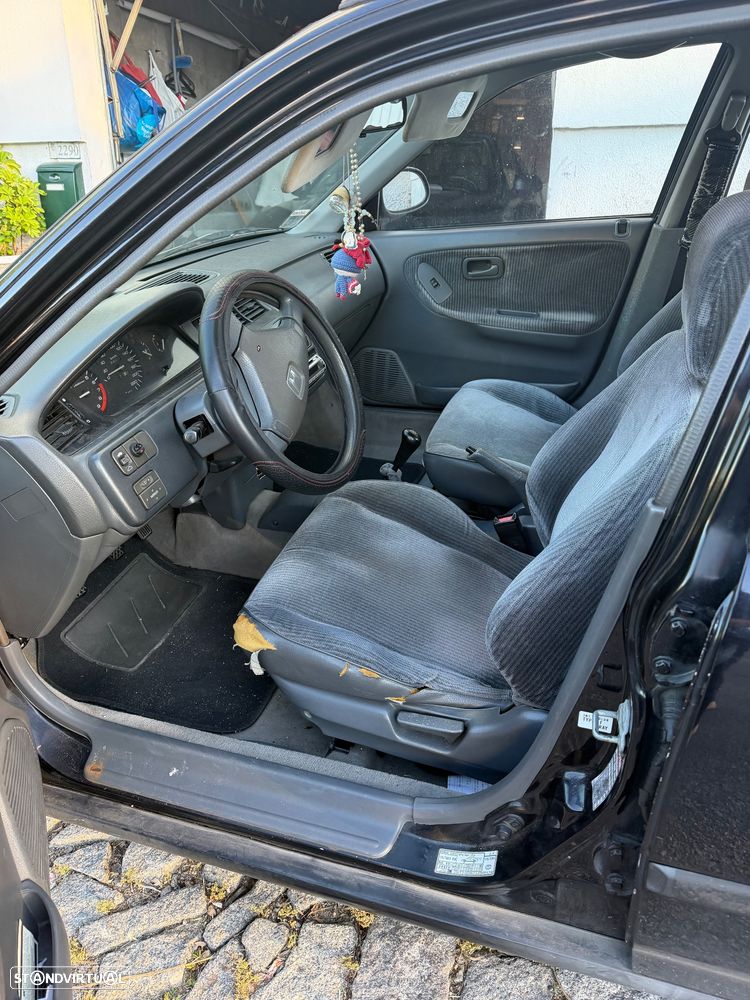 Honda Civic 1.5 LSi 16 V - 4