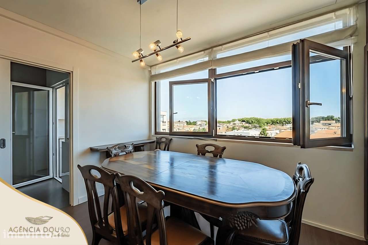 Apartamento T4 com varandas, em Aldoar, Porto - Grande imagem: 4/27