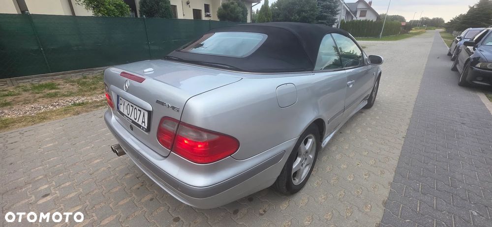 Mercedes-Benz CLK - 20