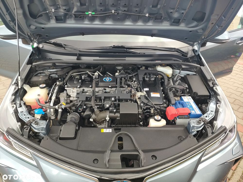Toyota Corolla 1.8 Hybrid Comfort - 32