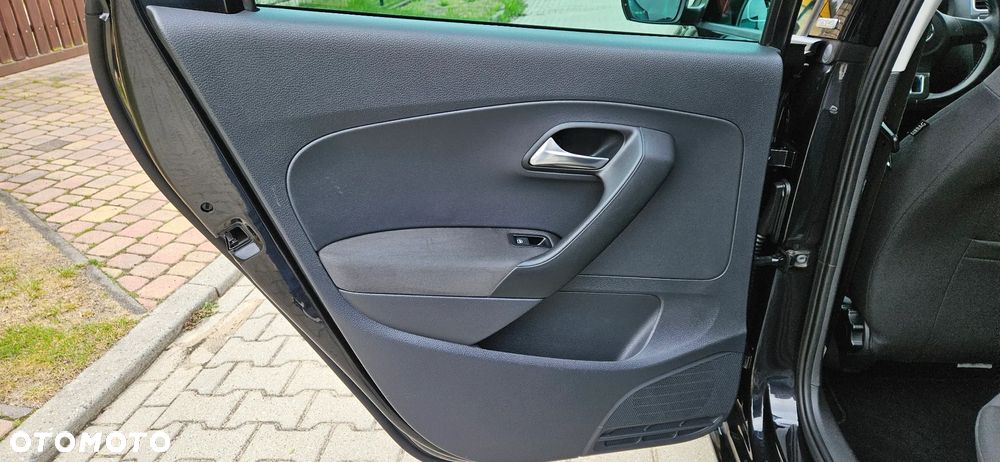 Volkswagen Polo 1.4 Style - 27