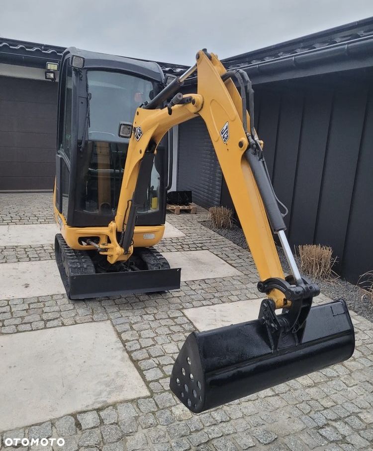 JCB 8014 - 3
