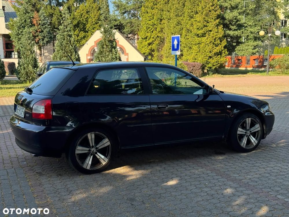 Audi A3 3-drzwiowe 1.8T Attraction - 7