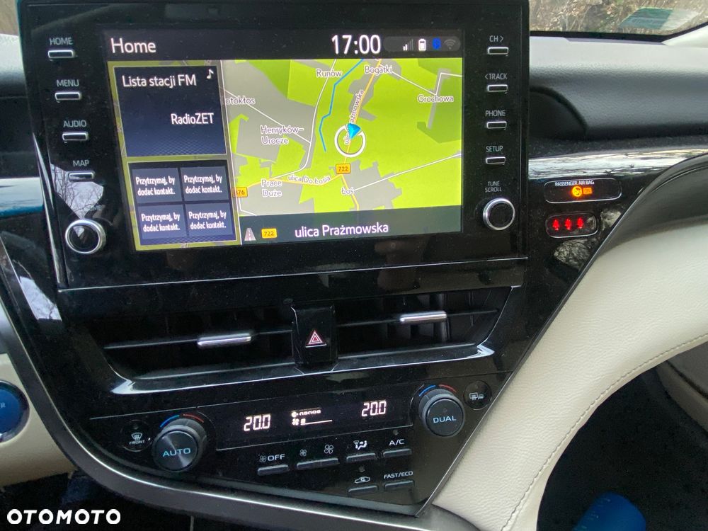 Toyota Camry 2.5 Hybrid Executive CVT - 8