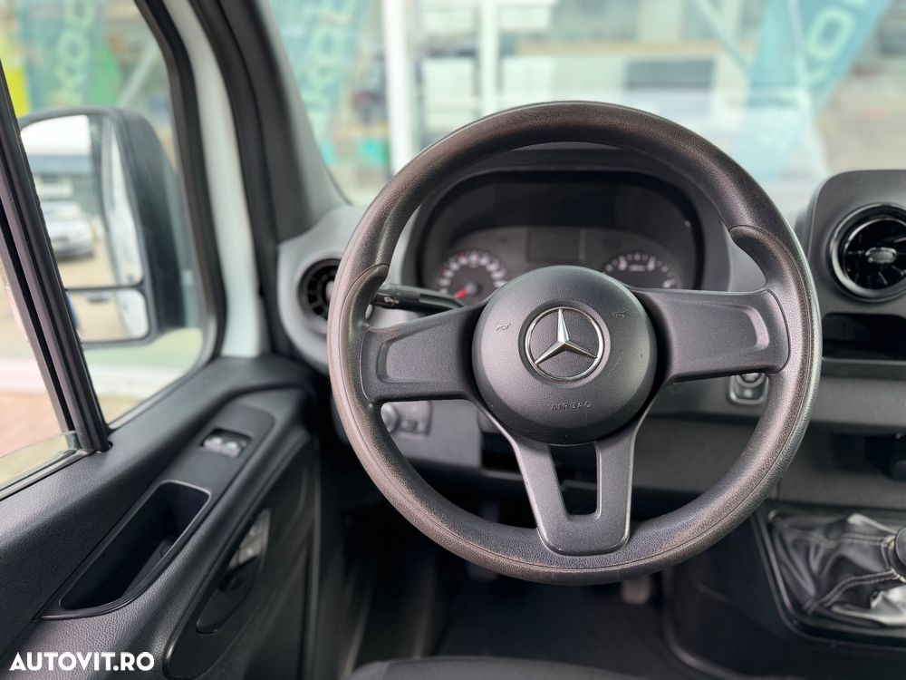 Mercedes-Benz Sprinter 906.235 Sasiu cabina dubla - 18