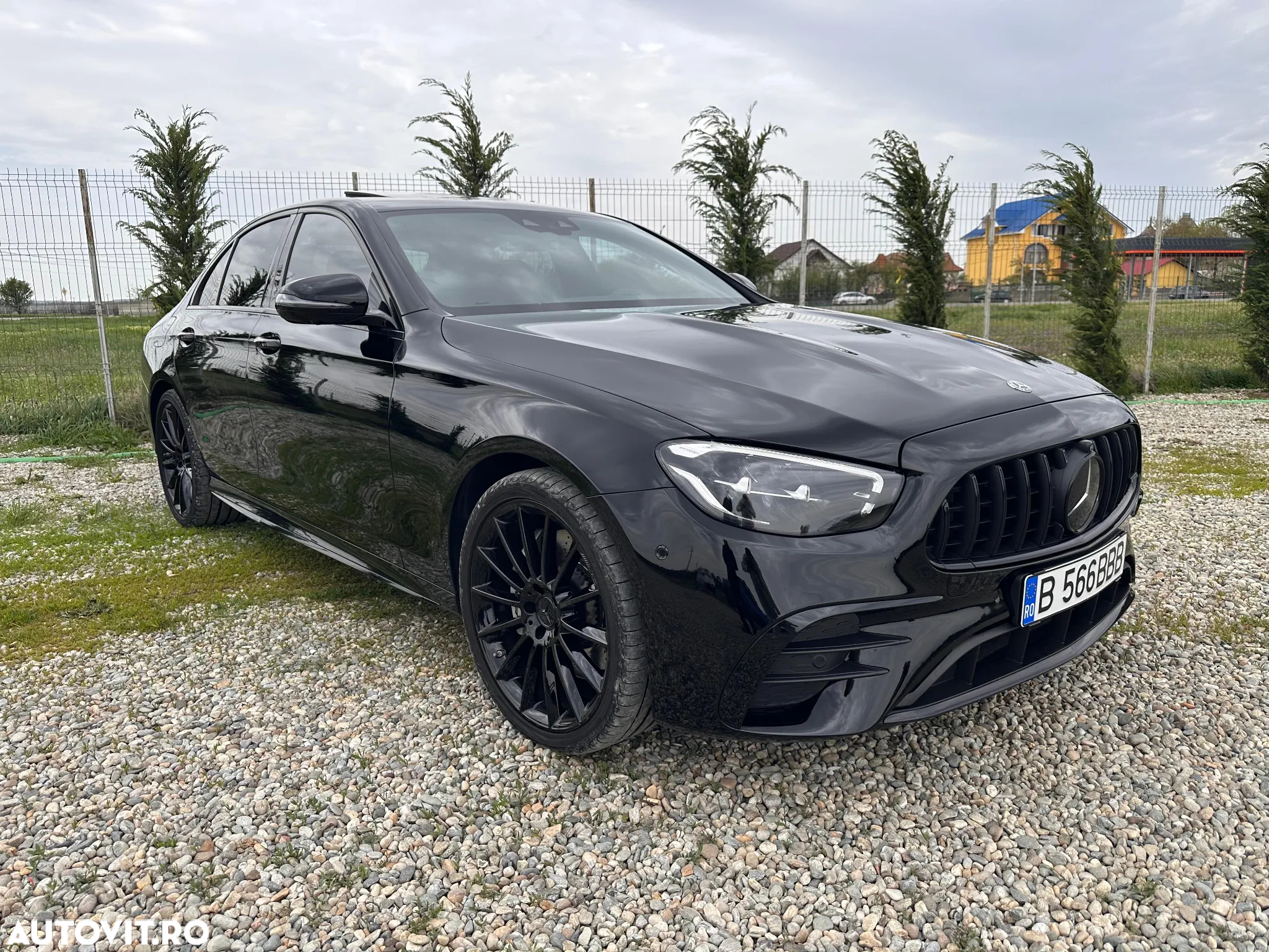 Mercedes-Benz E AMG 53 4Matic+ T AMG Speedshift TCT-9G - 3