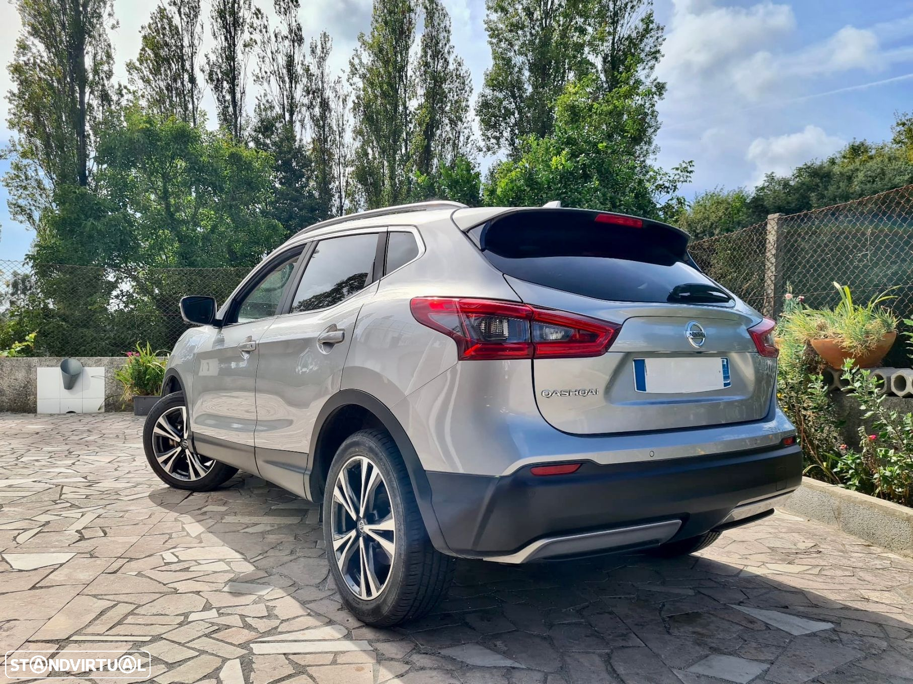 Nissan Qashqai 1.2 DIG-T N-Connecta 18 - 21