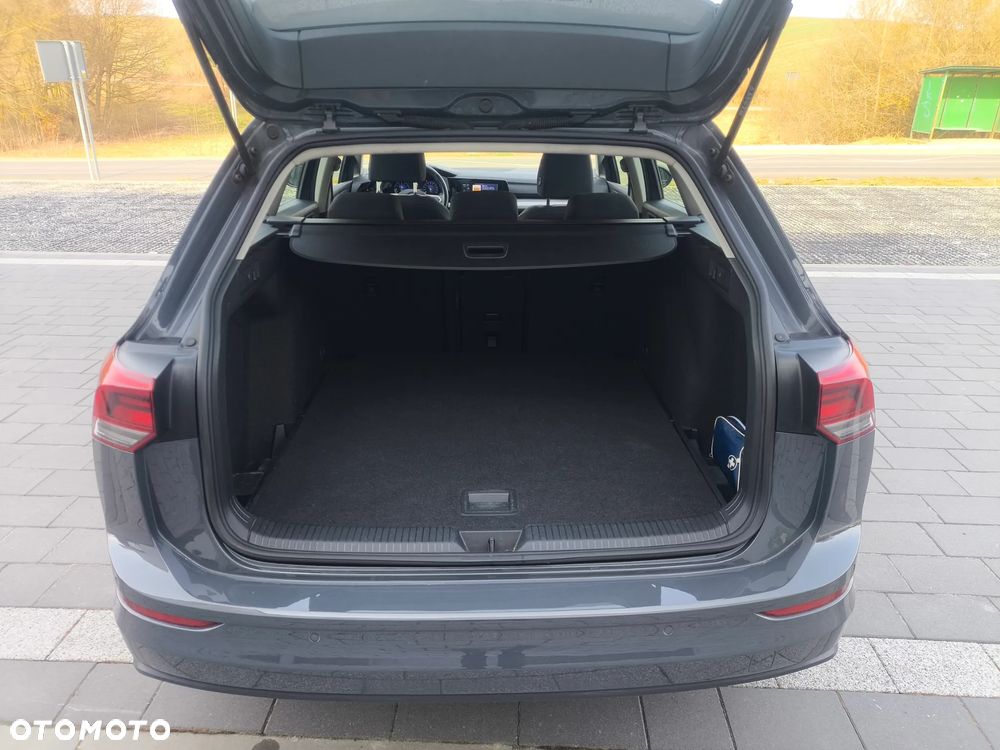 Volkswagen Golf 1.5 eTSI EVO Style DSG - 21