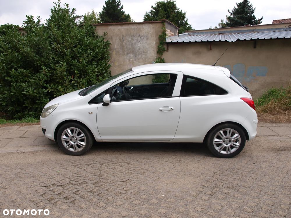 Opel Corsa - 2