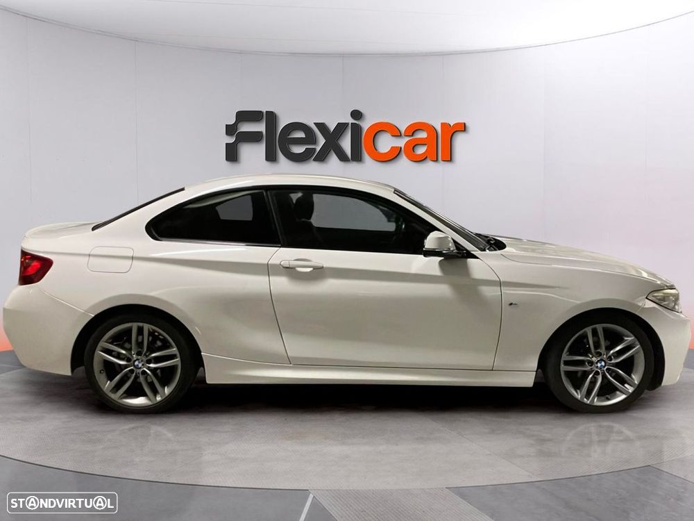 BMW 218 - 6