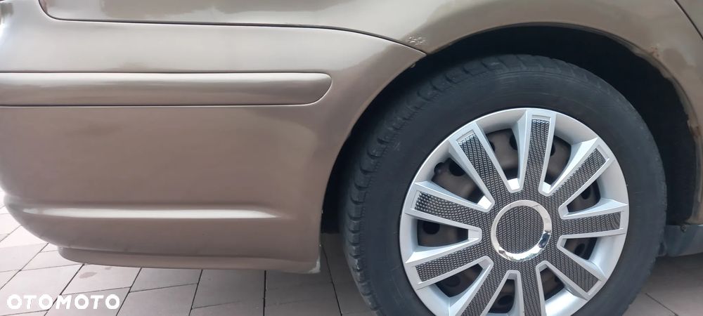 Toyota Avensis 1.8 VVT-i Luna - 15