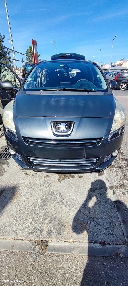 Peugeot 5008 1.6 HDi Executive CMP6 - 1