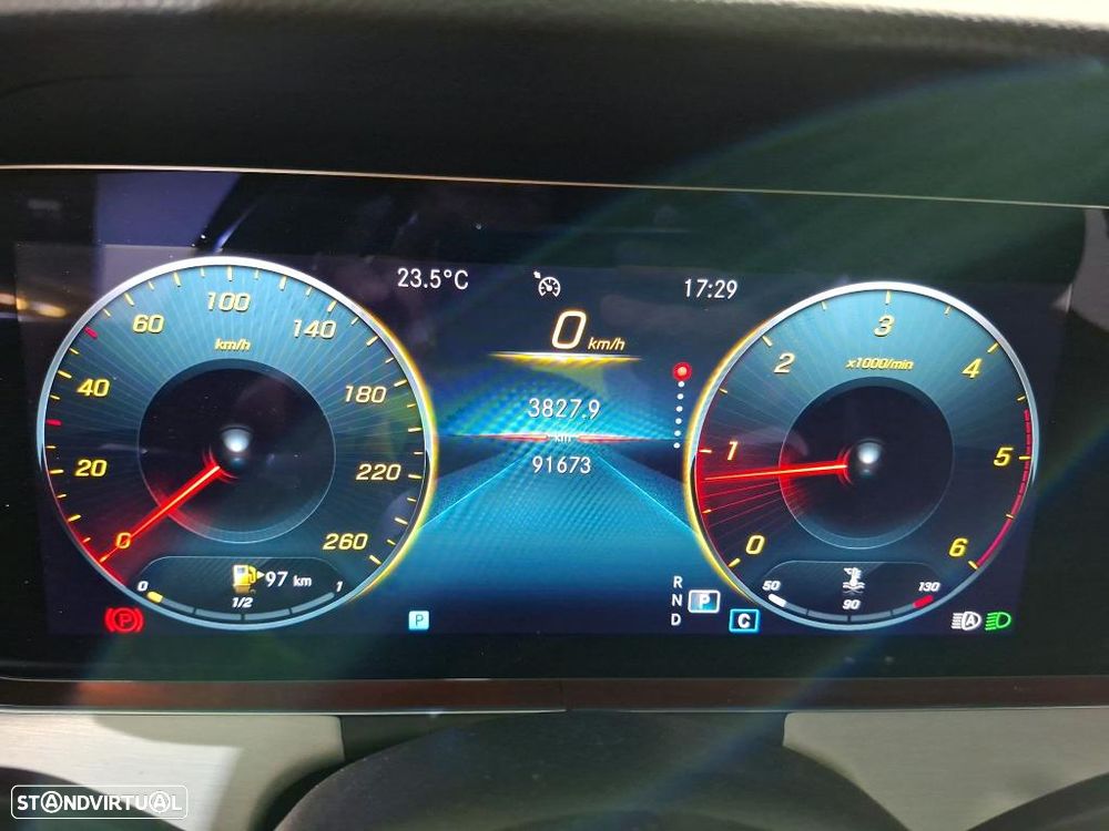 Mercedes-Benz E 220 d Avantgarde - 7