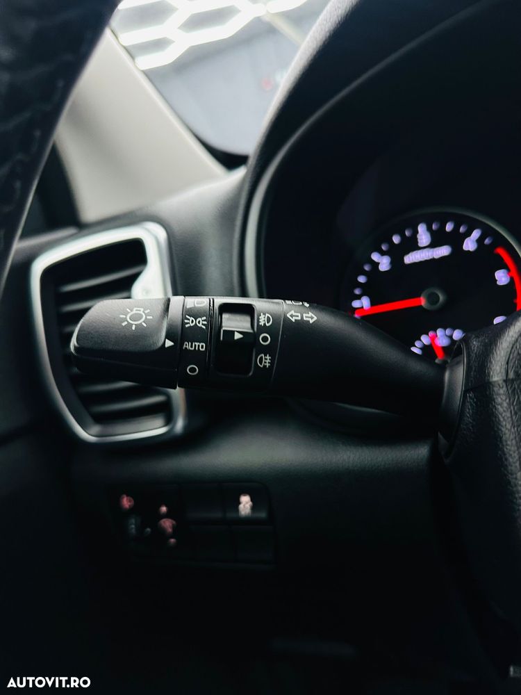 Kia Sportage 1.7 CRDI 2WD Attract - 30