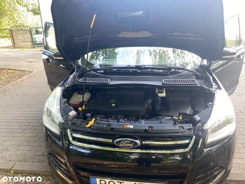 Ford Kuga 2.0 TDCi 2x4 Titanium - 13