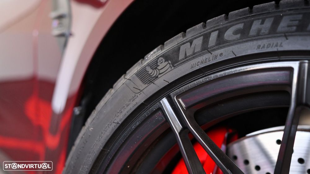 BMW M4 Competition Pack 50 anos M - 17