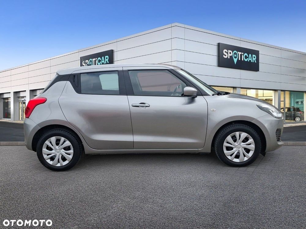 Suzuki Swift - 4