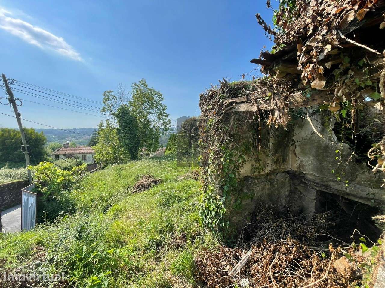 Terreno Urbano  Venda em Oliveira de Azeméis, Santiago de Riba-Ul, Ul, - Grande imagem: 3/14