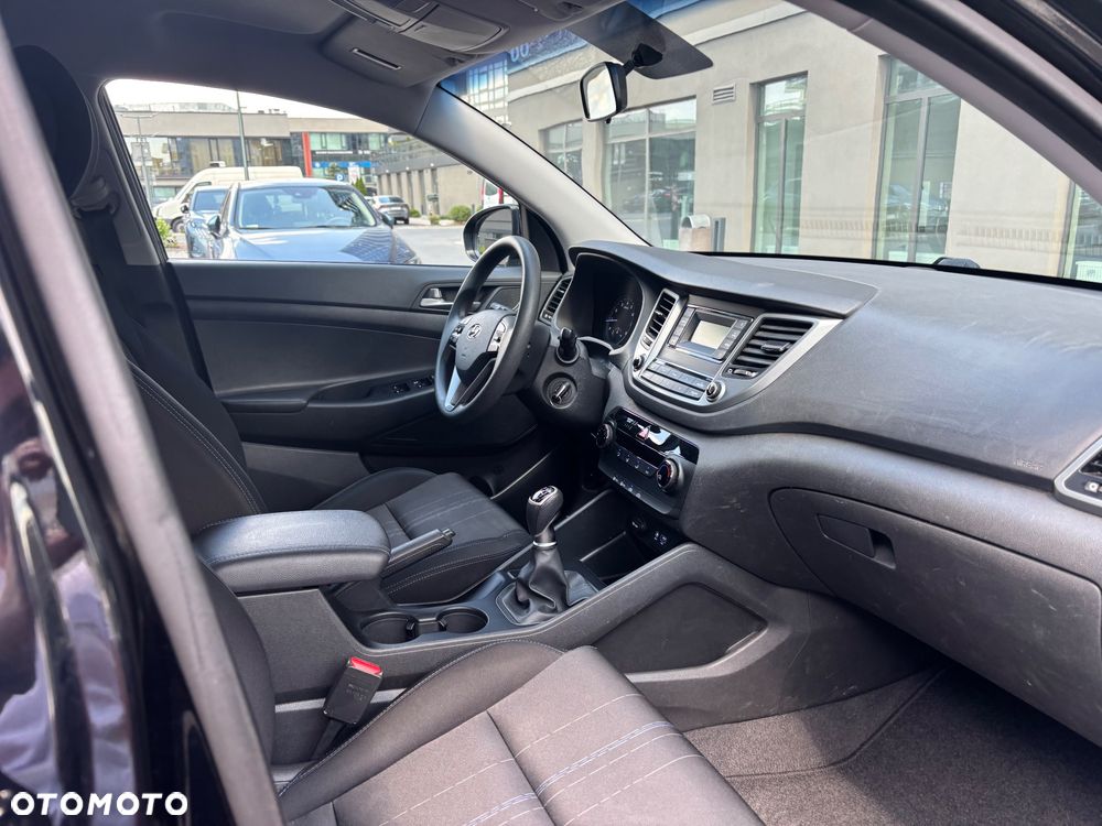 Hyundai Tucson blue 1.6 GDi 2WD Intro Edition - 12