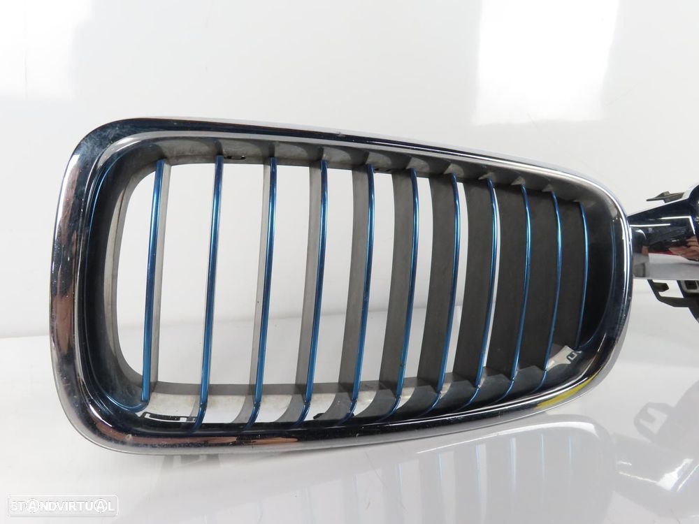 Grelha Para-choques Cromada Frente Usado / Original BMW 3 (F30, F80) 51137475967... - 2
