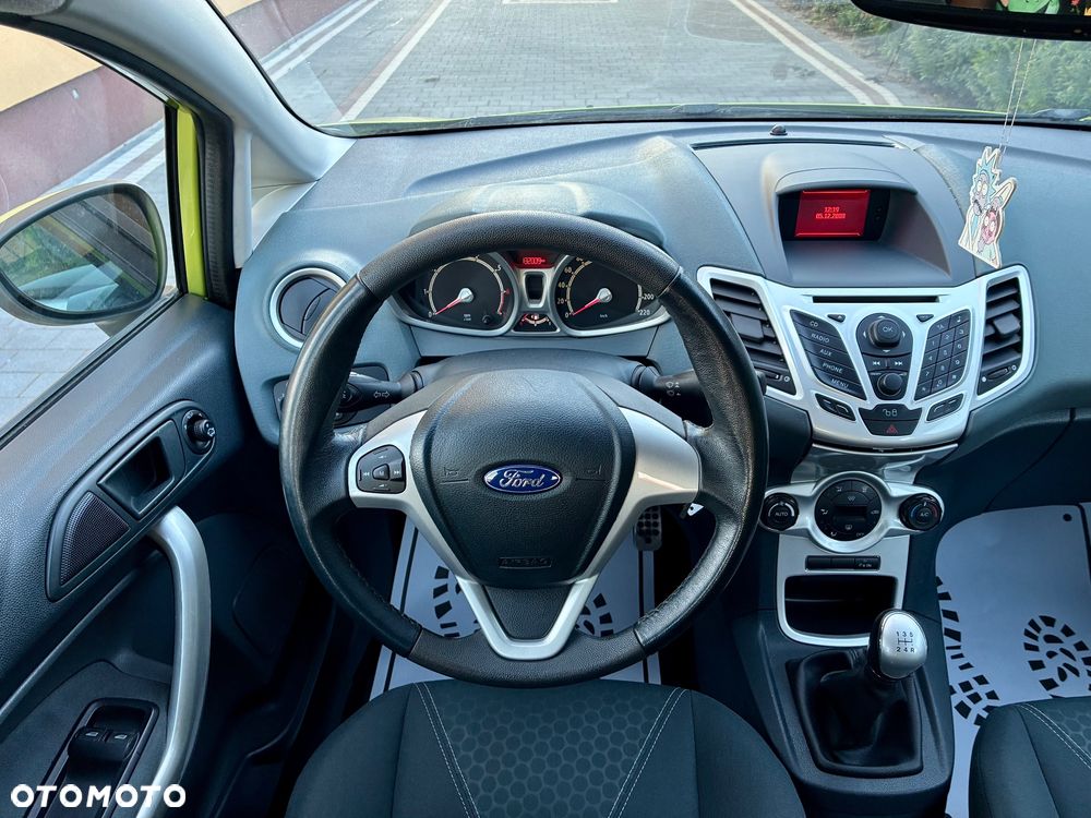 Ford Fiesta 1.4 Titanium - 14