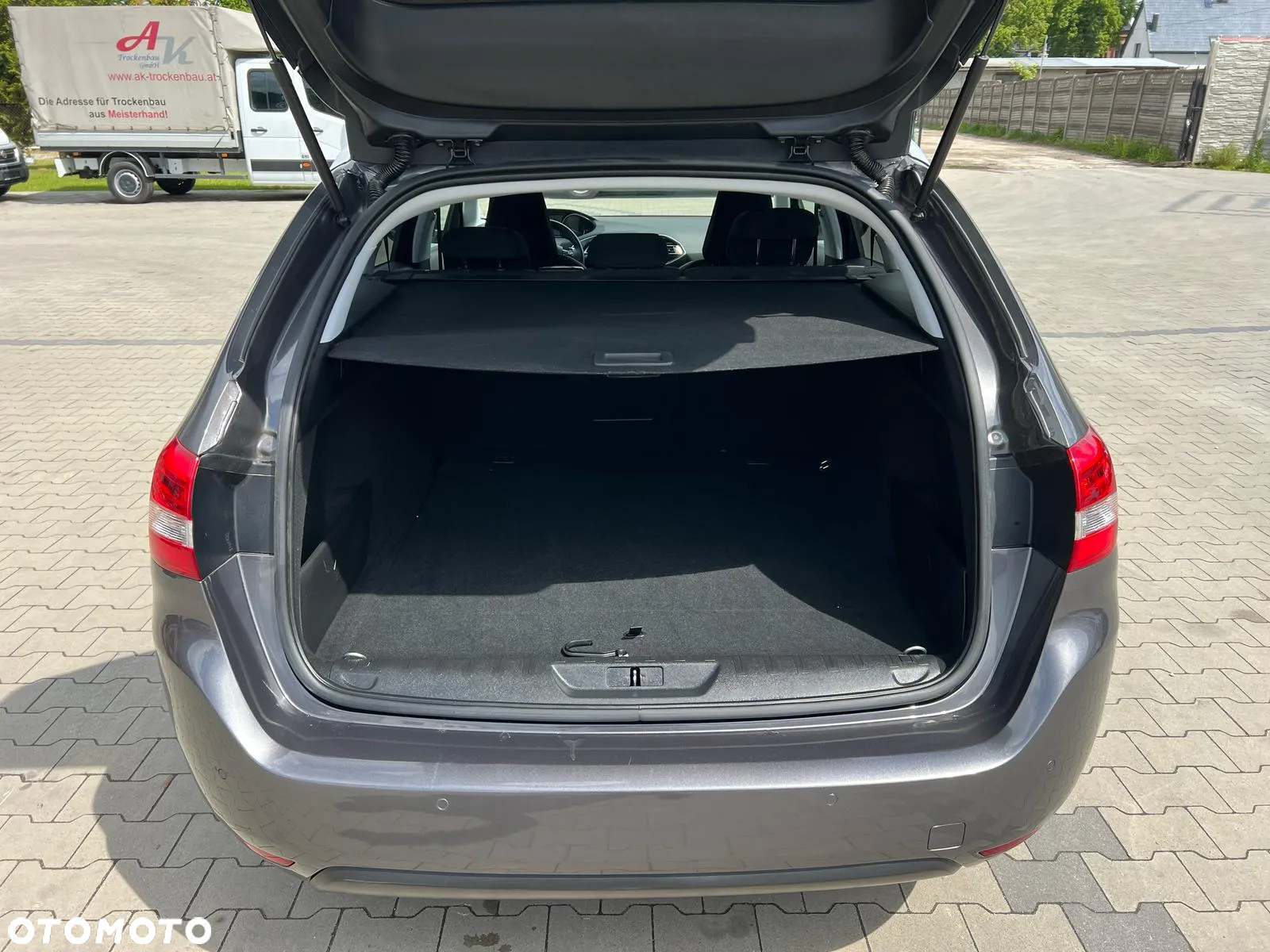 Peugeot 308 1.5 BlueHDi Active S&S EAT6 - 12