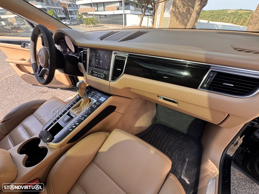 Porsche Macan S - 17