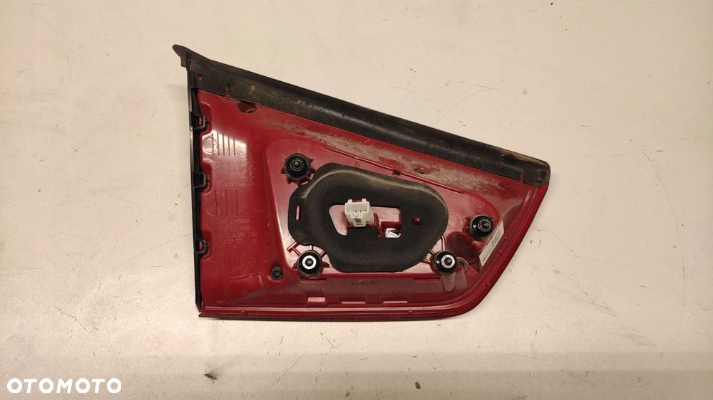 KIA NIRO LIFT LAMPA LED W KLAPĘ PRAWA PRAWY TYŁ TYLNA 19-21 92404G5500 - 5