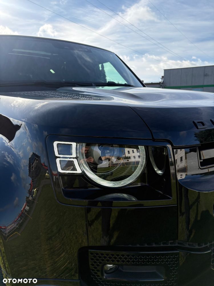 Land Rover Defender 2022 photo 4