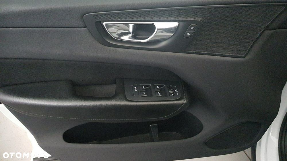 Volvo XC 60 - 24