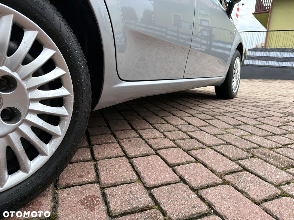 Fiat Grande Punto 1.2 8V Dynamic - 16