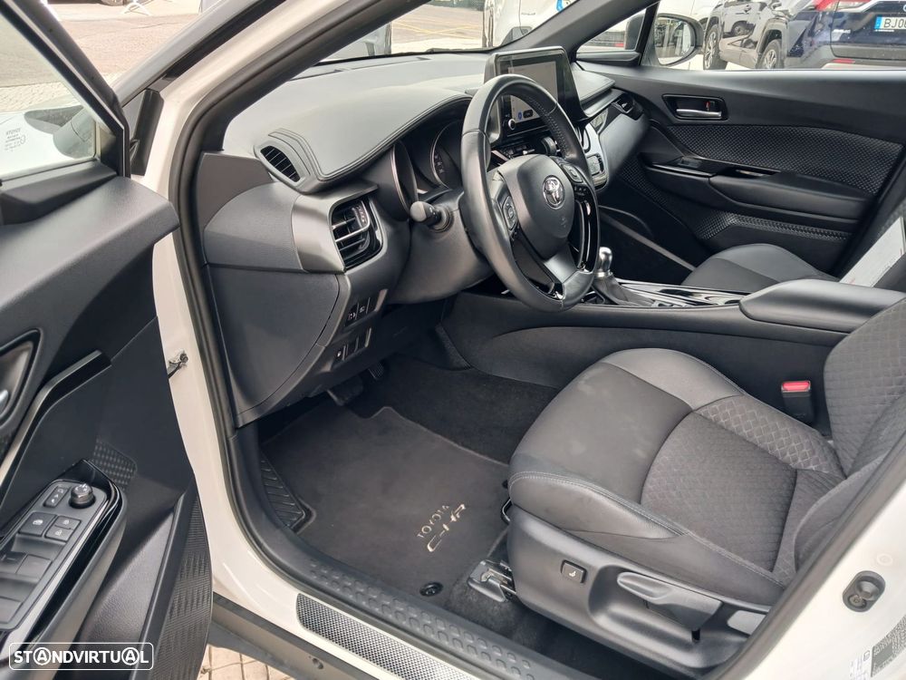 Toyota C-HR - 9