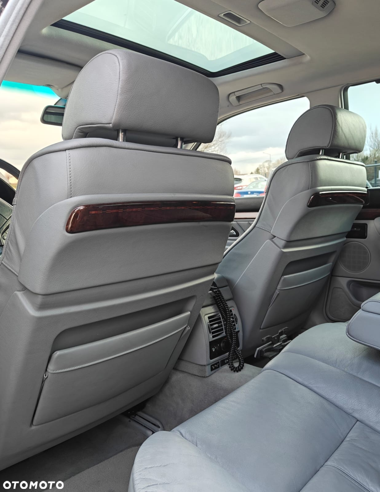 BMW Seria 7 750i - 26