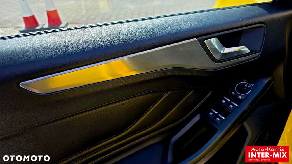 Ford Focus - 24