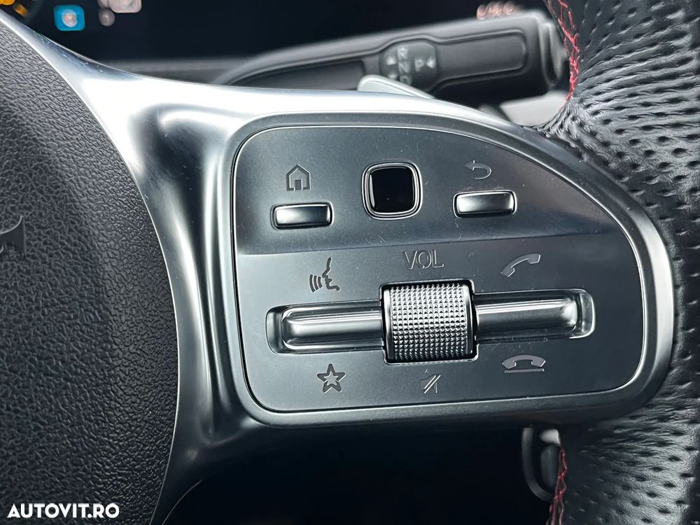 Mercedes-Benz A 220 4Matic 7G-DCT AMG Line - 16