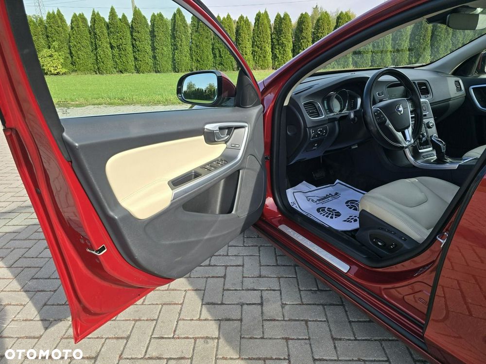 Volvo V60 - 16