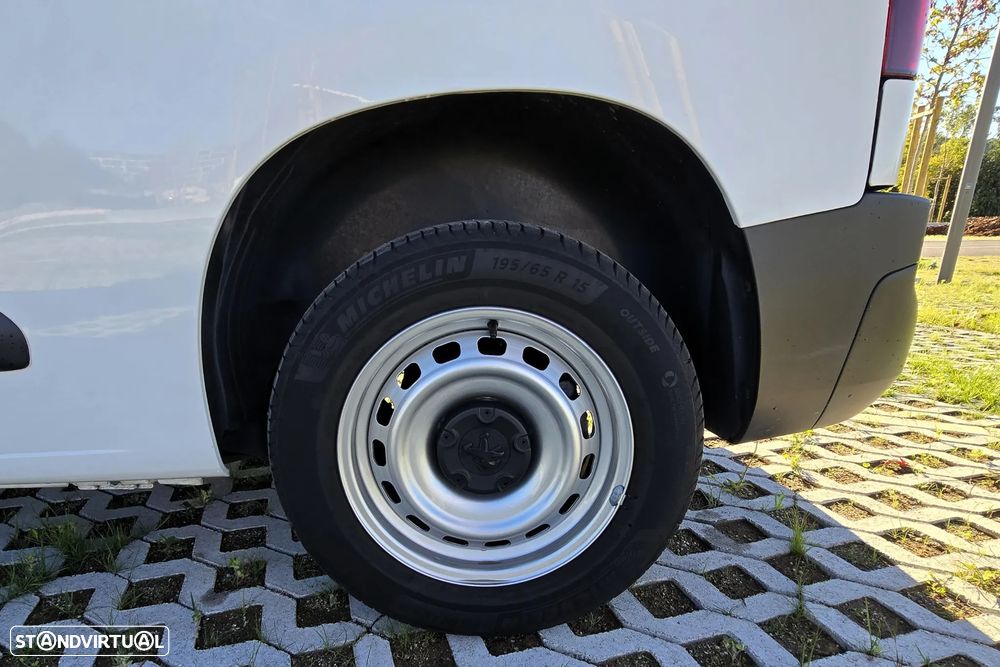 Peugeot PARTNER STANDARD 1.5 BLUEHDI 100 3P - 58